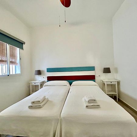 Acogedor Apt 8Pax 4Bdr 2Bth- Cozyhomesevilla2 Exteriör bild
