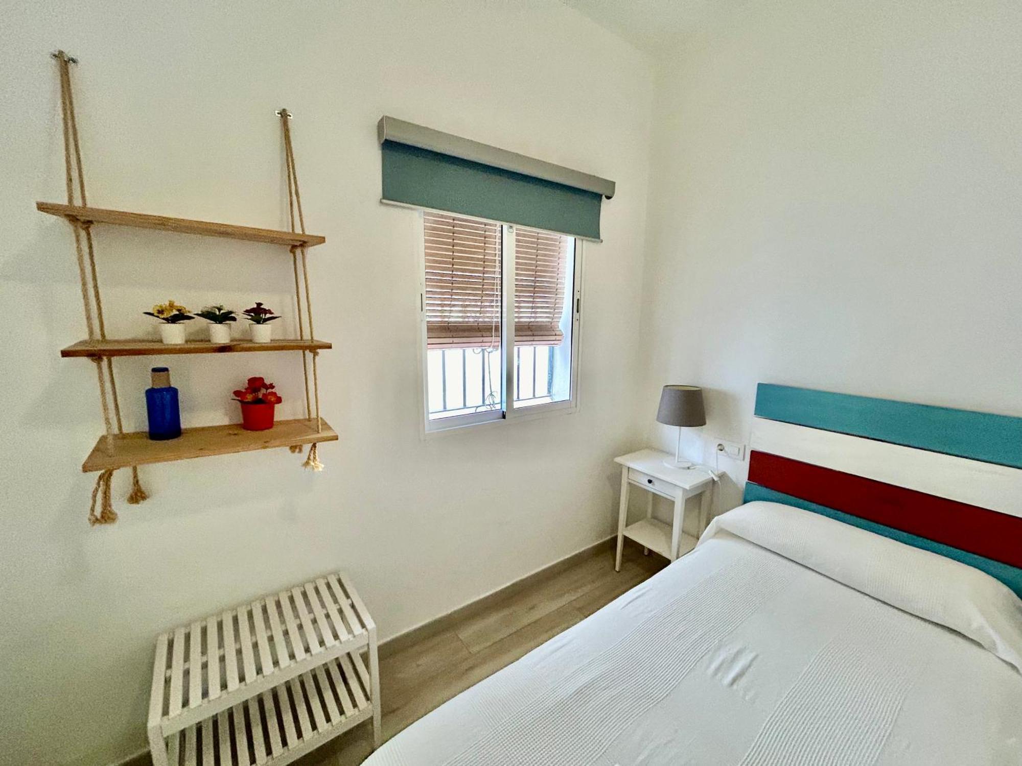 Acogedor Apt 8Pax 4Bdr 2Bth- Cozyhomesevilla2 Exteriör bild