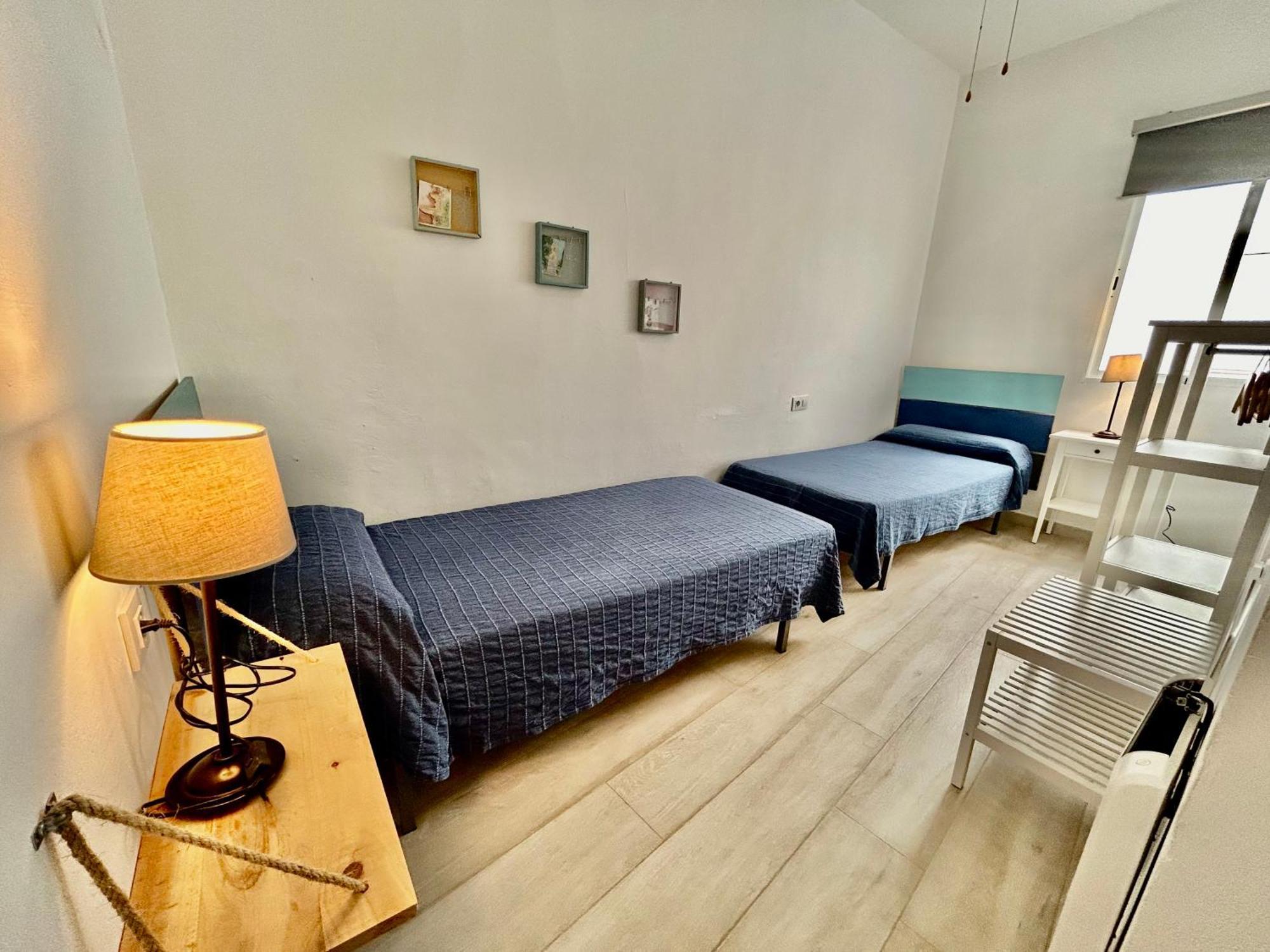Acogedor Apt 8Pax 4Bdr 2Bth- Cozyhomesevilla2 Exteriör bild